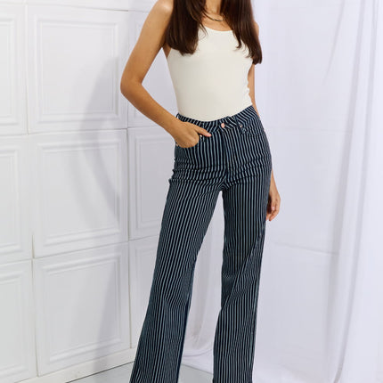 0e0b153e7f4a48b2a5db1cb3494dc07c-Max