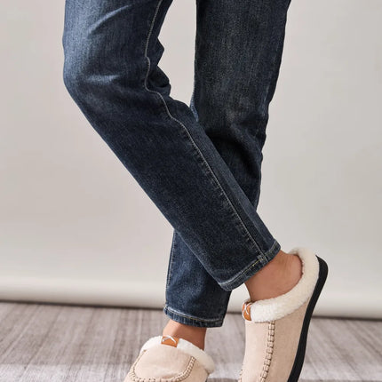 0e948778-0d6c-4b9a-960a-2bae1c011891-Max