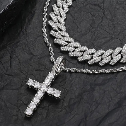 Zircon Plated True Gold Pendant Necklace