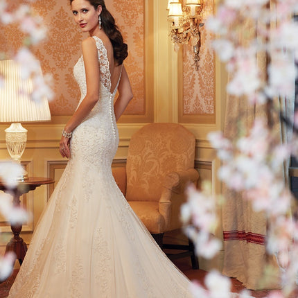 Fishtail Wedding Dress Sleeveless Lace Evening Dress