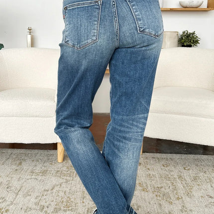 2c21ee2e-4ea6-4f8d-870e-a291f497c1ad-Max