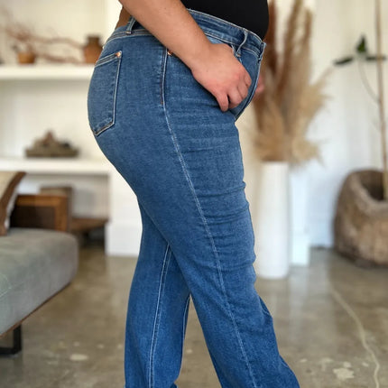 9ffcf8a5-3c17-4737-9869-9359db5c3e60-Max