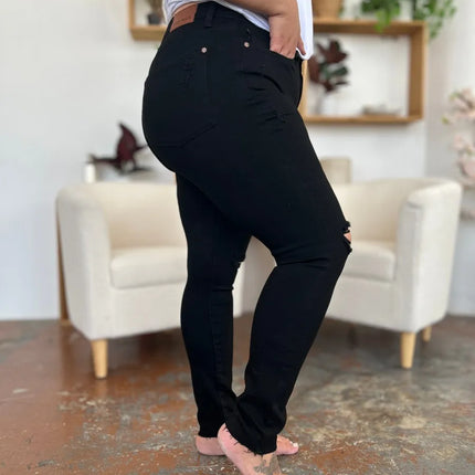 a3e7df9d-5699-4bd8-84fb-9e2850f50d2d-Max