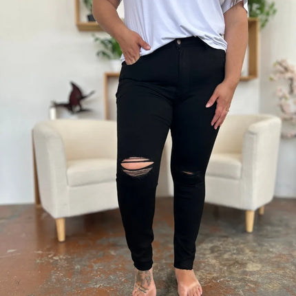 a62b8ab5-407a-4895-b14d-c1c9d9be4db4-Max