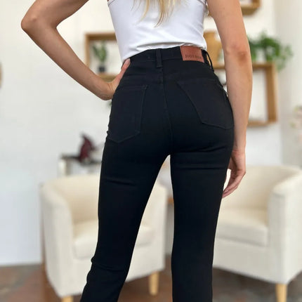 aaff3542-0302-4d5e-9059-fcb39ae19b02-Max