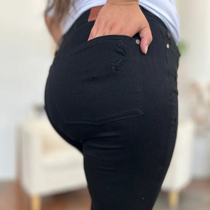 b48ebf9f-3910-4009-96c9-60a8efe1a9bc-Max