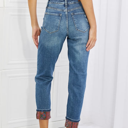 ba511eb0cadb4836bd1f99caf6c61f44-Max