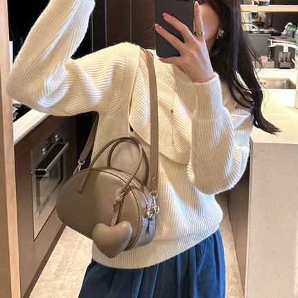 2024 Handbag For WomenLuxury Desinger Heart Crossbody Bag Solid Concise Ladies Femlae Bag